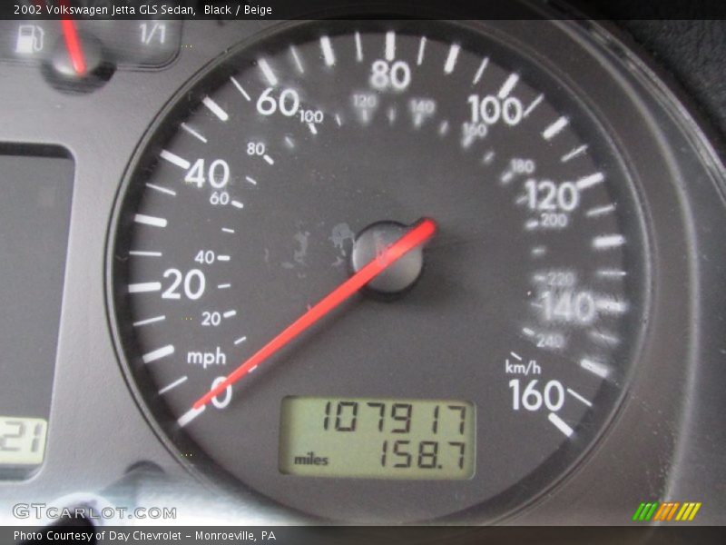 Black / Beige 2002 Volkswagen Jetta GLS Sedan