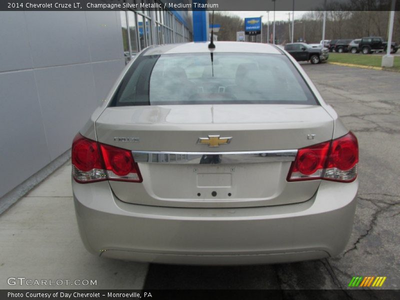 Champagne Silver Metallic / Medium Titanium 2014 Chevrolet Cruze LT