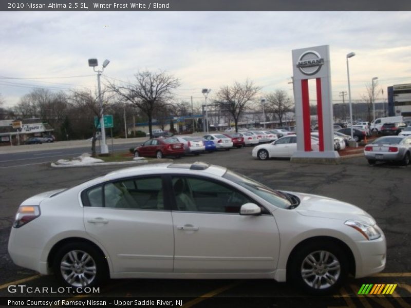 Winter Frost White / Blond 2010 Nissan Altima 2.5 SL