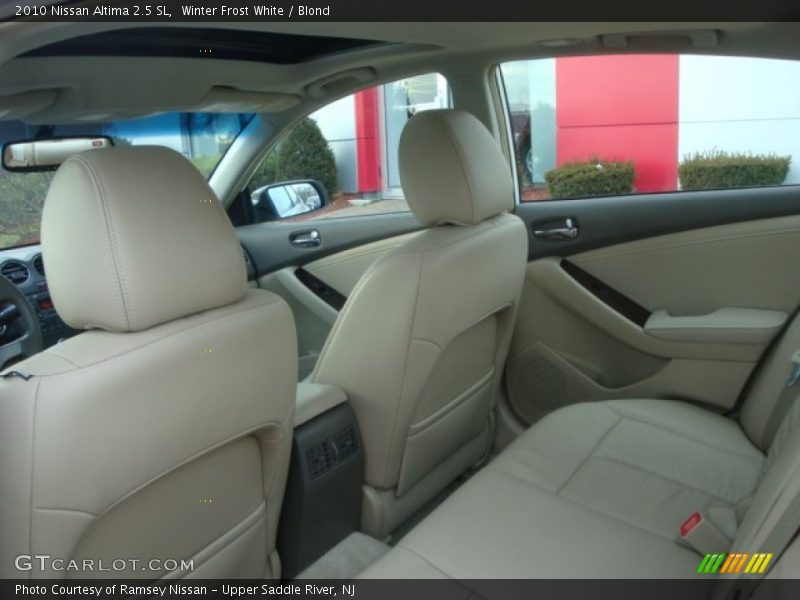 Winter Frost White / Blond 2010 Nissan Altima 2.5 SL