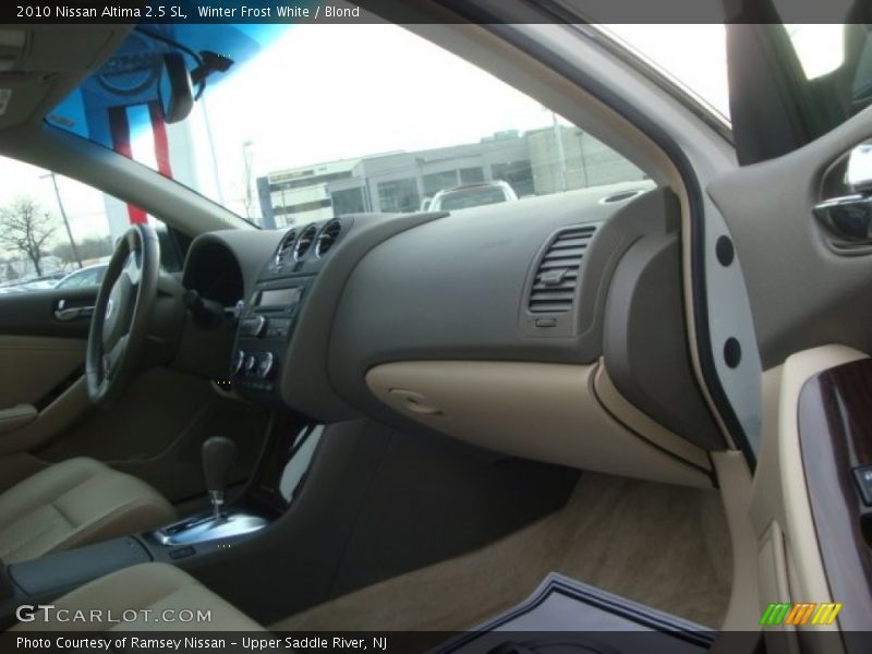 Winter Frost White / Blond 2010 Nissan Altima 2.5 SL