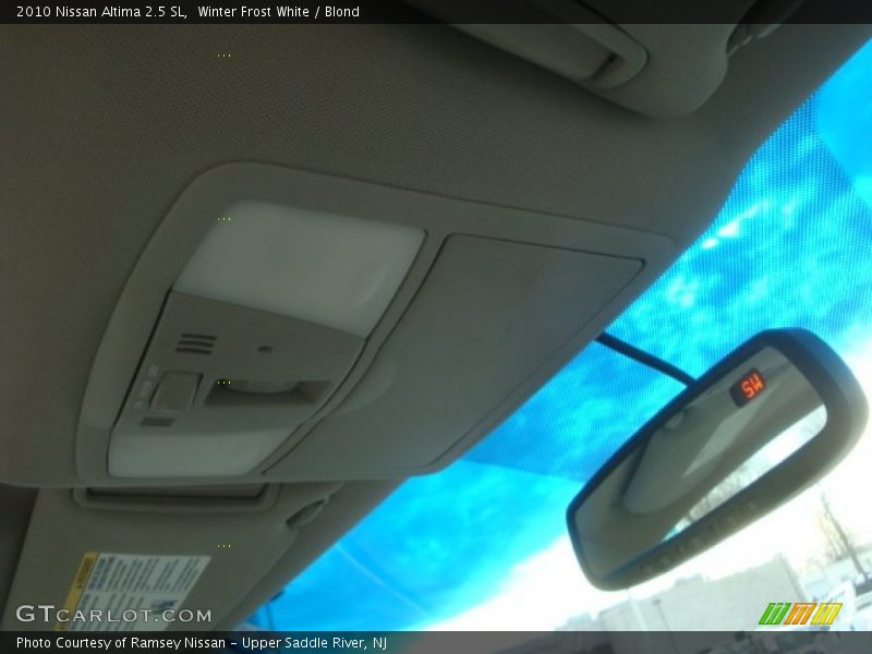 Winter Frost White / Blond 2010 Nissan Altima 2.5 SL