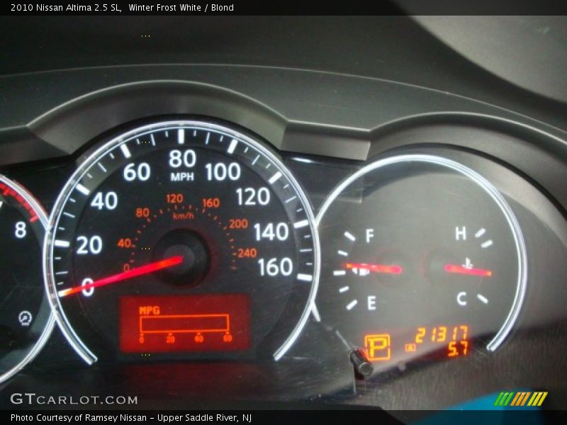 Winter Frost White / Blond 2010 Nissan Altima 2.5 SL