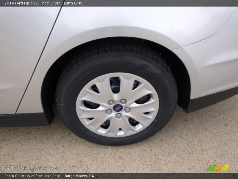 Ingot Silver / Earth Gray 2014 Ford Fusion S