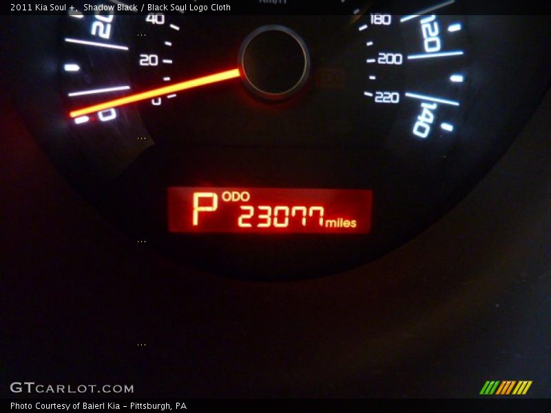Shadow Black / Black Soul Logo Cloth 2011 Kia Soul +