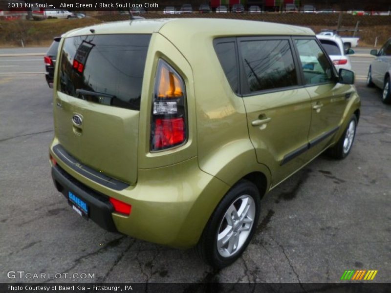 Alien Green / Black Soul Logo Cloth 2011 Kia Soul +