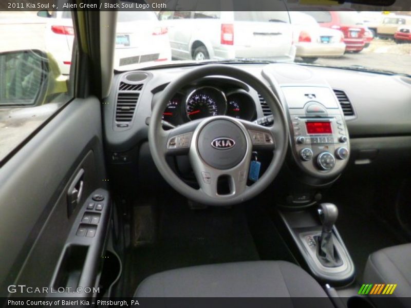 Alien Green / Black Soul Logo Cloth 2011 Kia Soul +