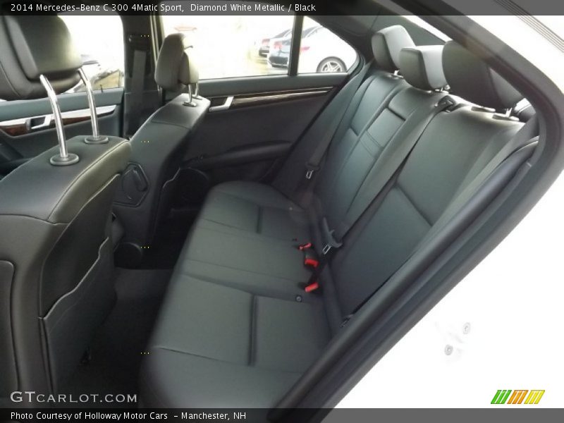 Diamond White Metallic / Black 2014 Mercedes-Benz C 300 4Matic Sport