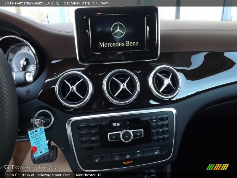 Polar Silver Metallic / Brown 2014 Mercedes-Benz CLA 250