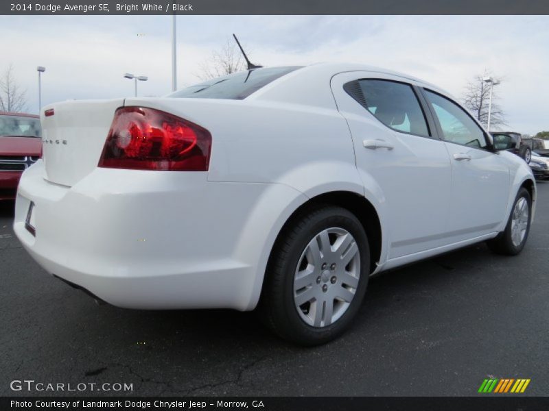 Bright White / Black 2014 Dodge Avenger SE