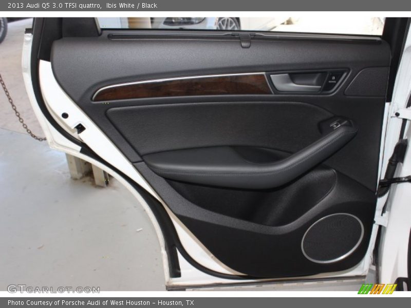 Door Panel of 2013 Q5 3.0 TFSI quattro
