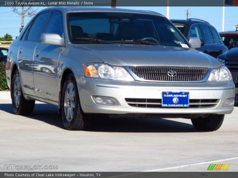 Lunar Mist Metallic / Stone 2000 Toyota Avalon XL