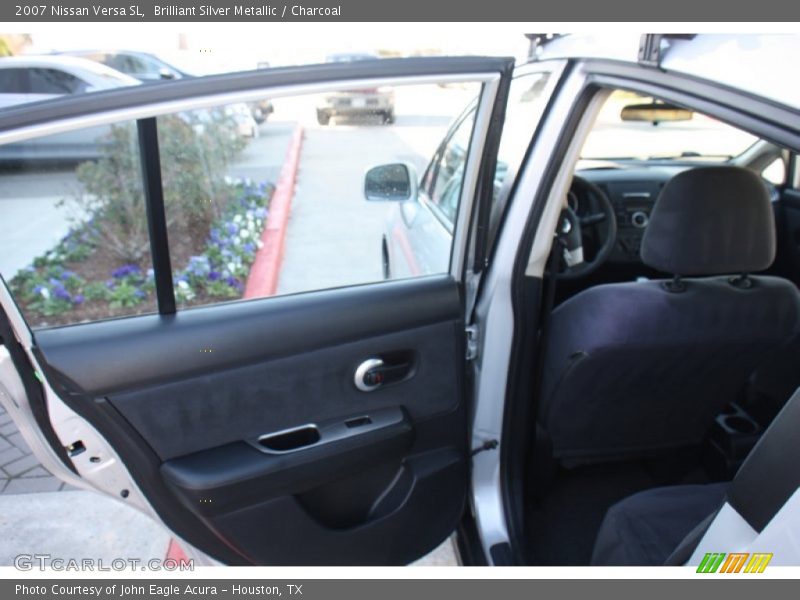 Brilliant Silver Metallic / Charcoal 2007 Nissan Versa SL