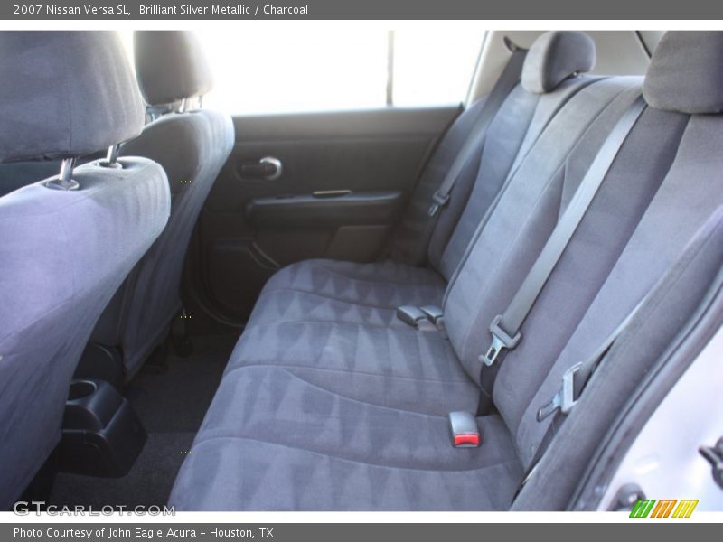 Brilliant Silver Metallic / Charcoal 2007 Nissan Versa SL