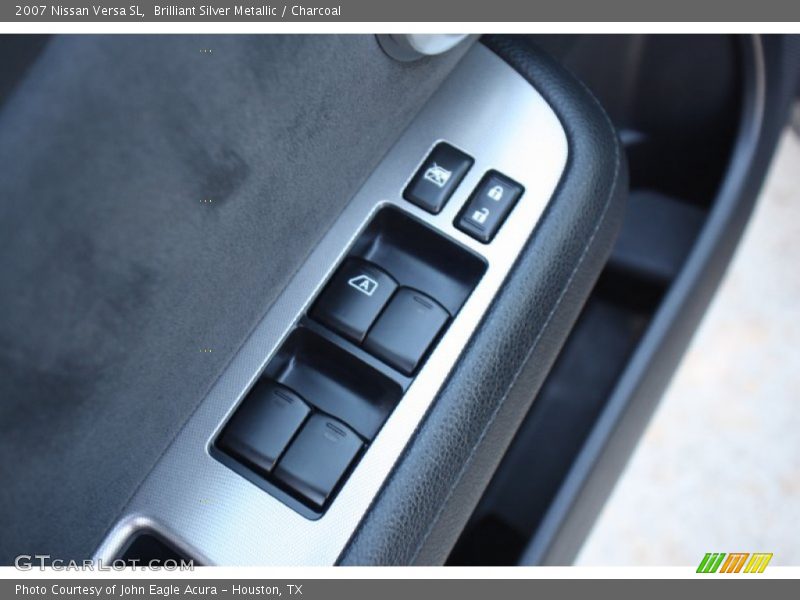 Brilliant Silver Metallic / Charcoal 2007 Nissan Versa SL