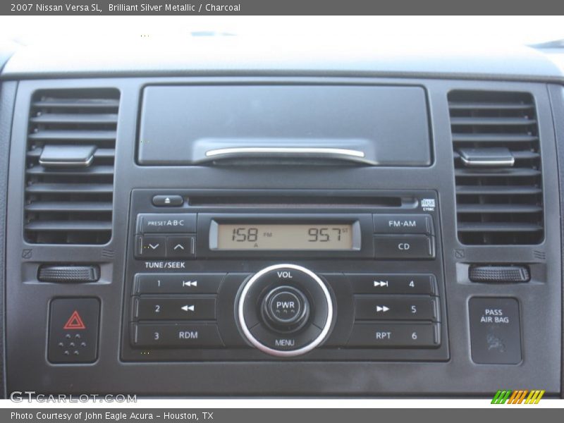 Brilliant Silver Metallic / Charcoal 2007 Nissan Versa SL