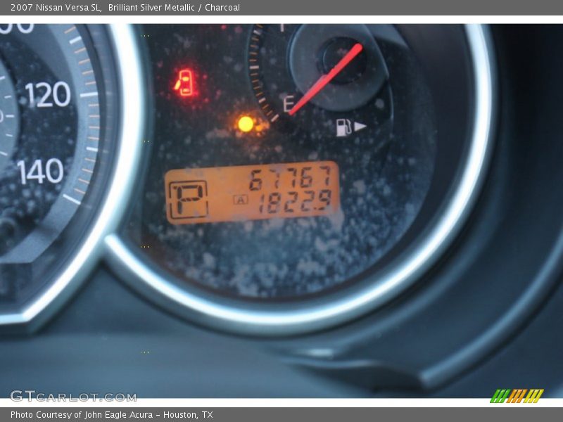 Brilliant Silver Metallic / Charcoal 2007 Nissan Versa SL