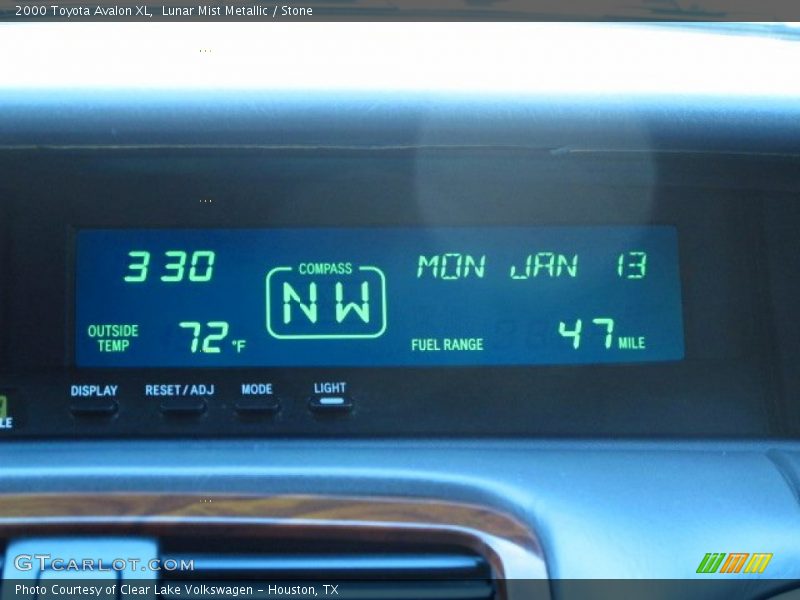Lunar Mist Metallic / Stone 2000 Toyota Avalon XL