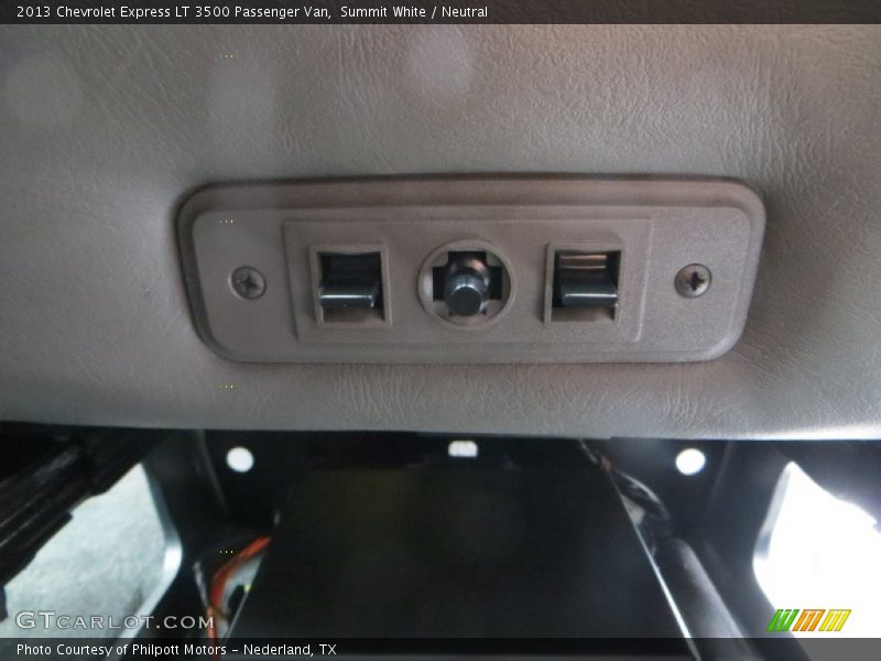 Summit White / Neutral 2013 Chevrolet Express LT 3500 Passenger Van