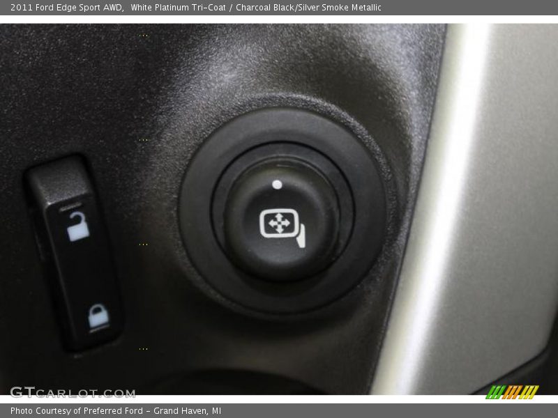 White Platinum Tri-Coat / Charcoal Black/Silver Smoke Metallic 2011 Ford Edge Sport AWD