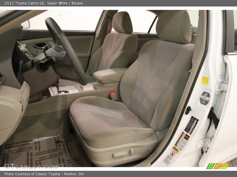 Super White / Bisque 2011 Toyota Camry LE
