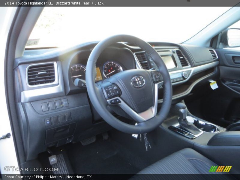 Blizzard White Pearl / Black 2014 Toyota Highlander LE