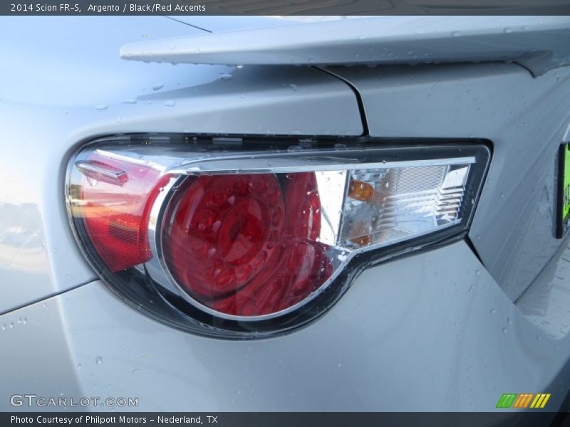 Argento / Black/Red Accents 2014 Scion FR-S