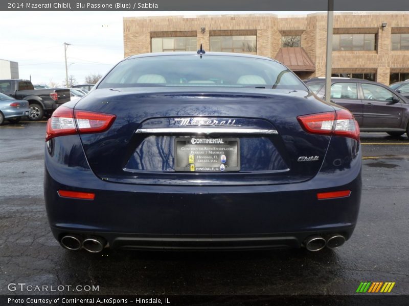 Blu Passione (Blue) / Sabbia 2014 Maserati Ghibli