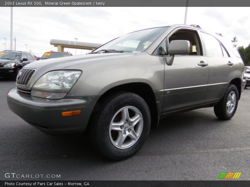 Front 3/4 View of 2003 RX 300