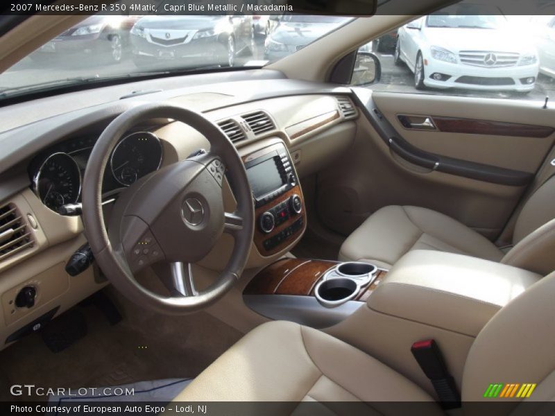 Macadamia Interior - 2007 R 350 4Matic 