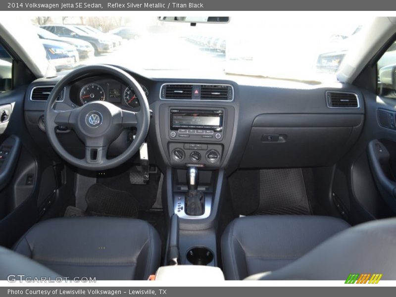 Reflex Silver Metallic / Titan Black 2014 Volkswagen Jetta SE Sedan