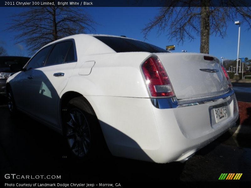 Bright White / Black 2011 Chrysler 300 Limited