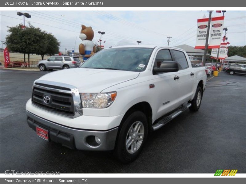 Super White / Graphite 2013 Toyota Tundra CrewMax