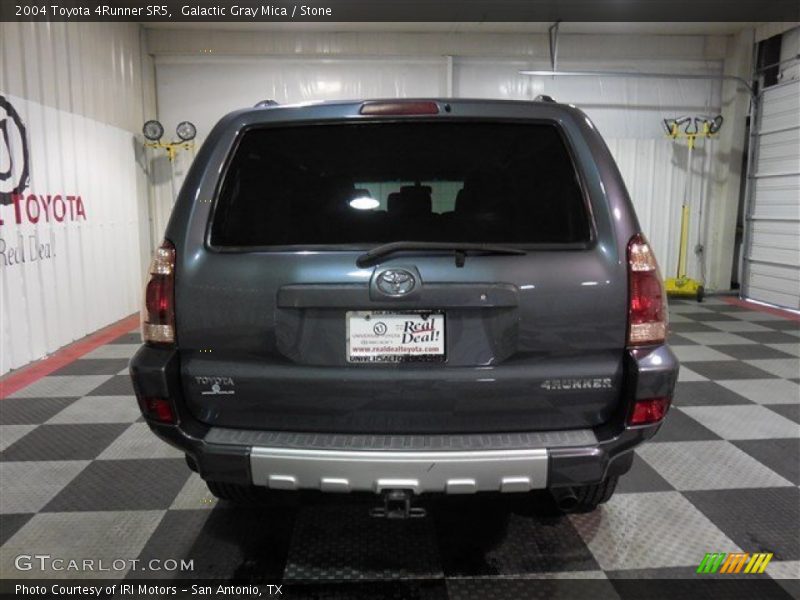Galactic Gray Mica / Stone 2004 Toyota 4Runner SR5