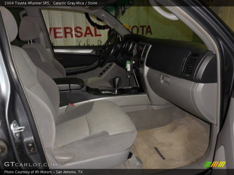 Galactic Gray Mica / Stone 2004 Toyota 4Runner SR5