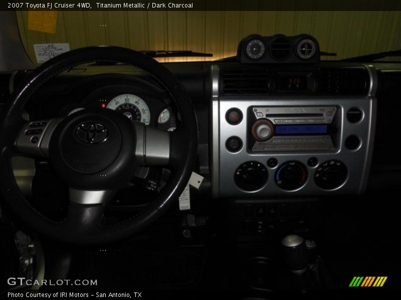 Titanium Metallic / Dark Charcoal 2007 Toyota FJ Cruiser 4WD