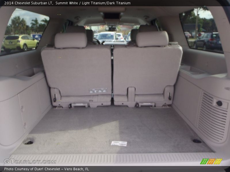 Summit White / Light Titanium/Dark Titanium 2014 Chevrolet Suburban LT