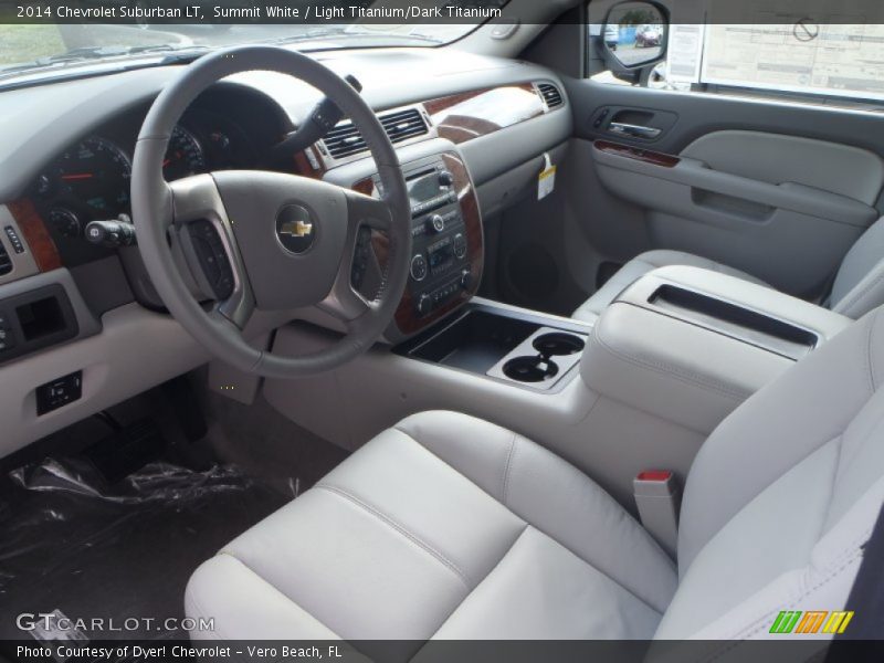 Summit White / Light Titanium/Dark Titanium 2014 Chevrolet Suburban LT