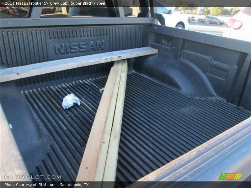 Super Black / Steel 2011 Nissan Frontier SV Crew Cab