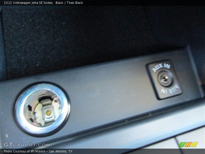 Black / Titan Black 2012 Volkswagen Jetta SE Sedan