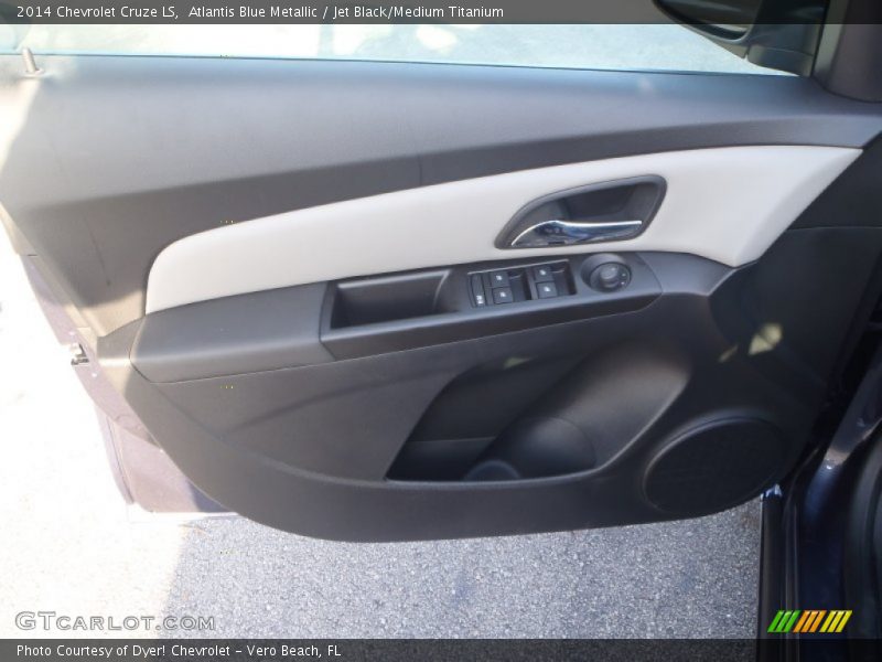 Atlantis Blue Metallic / Jet Black/Medium Titanium 2014 Chevrolet Cruze LS
