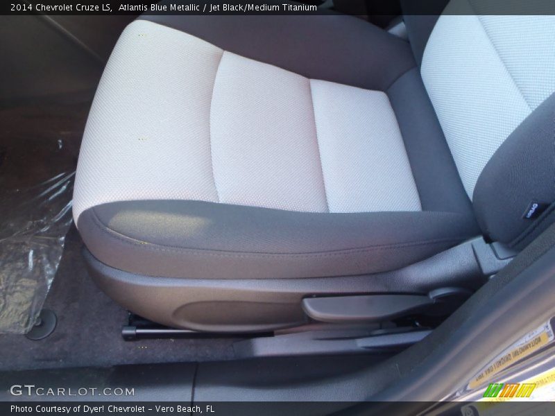 Atlantis Blue Metallic / Jet Black/Medium Titanium 2014 Chevrolet Cruze LS