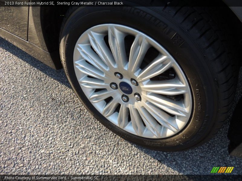 Sterling Gray Metallic / Charcoal Black 2013 Ford Fusion Hybrid SE