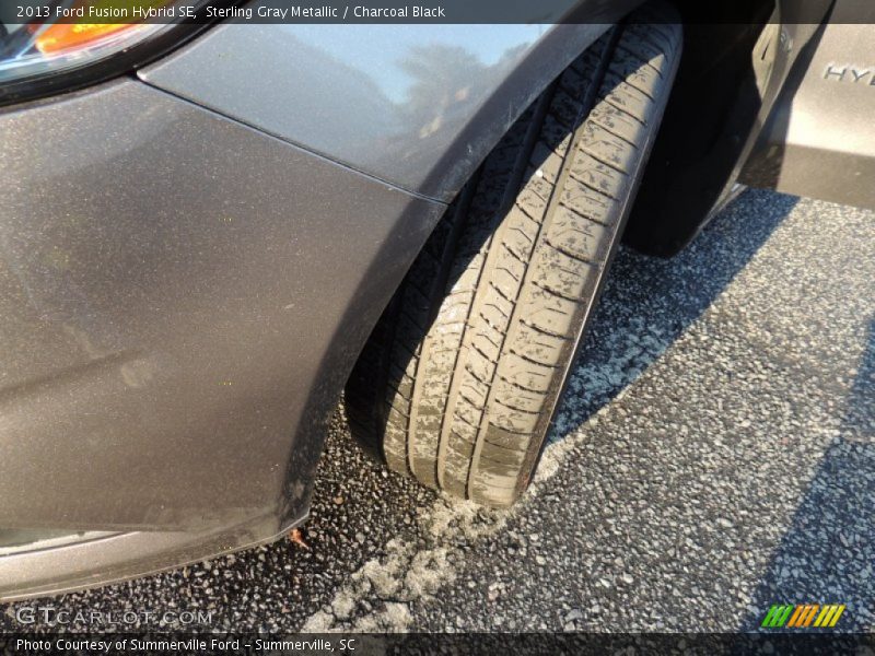 Sterling Gray Metallic / Charcoal Black 2013 Ford Fusion Hybrid SE