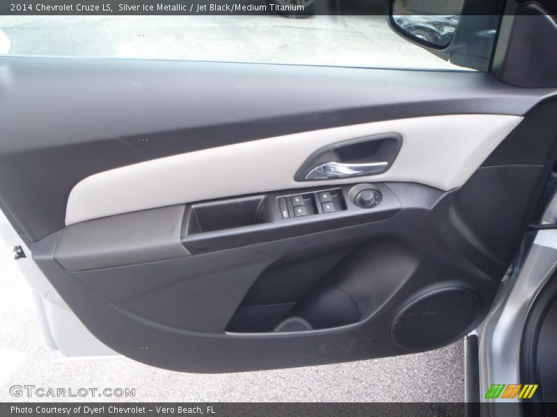 Silver Ice Metallic / Jet Black/Medium Titanium 2014 Chevrolet Cruze LS