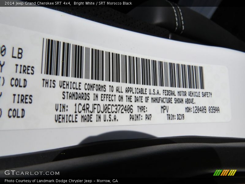 Bright White / SRT Morocco Black 2014 Jeep Grand Cherokee SRT 4x4