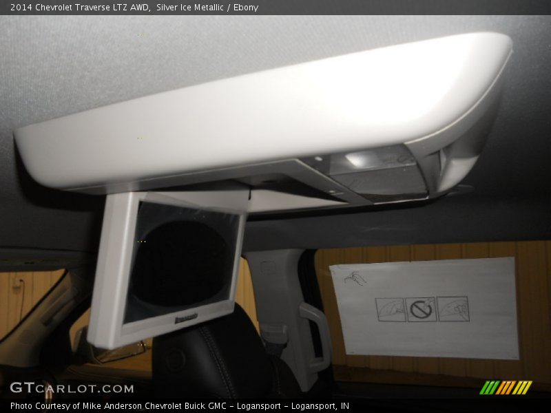 Silver Ice Metallic / Ebony 2014 Chevrolet Traverse LTZ AWD