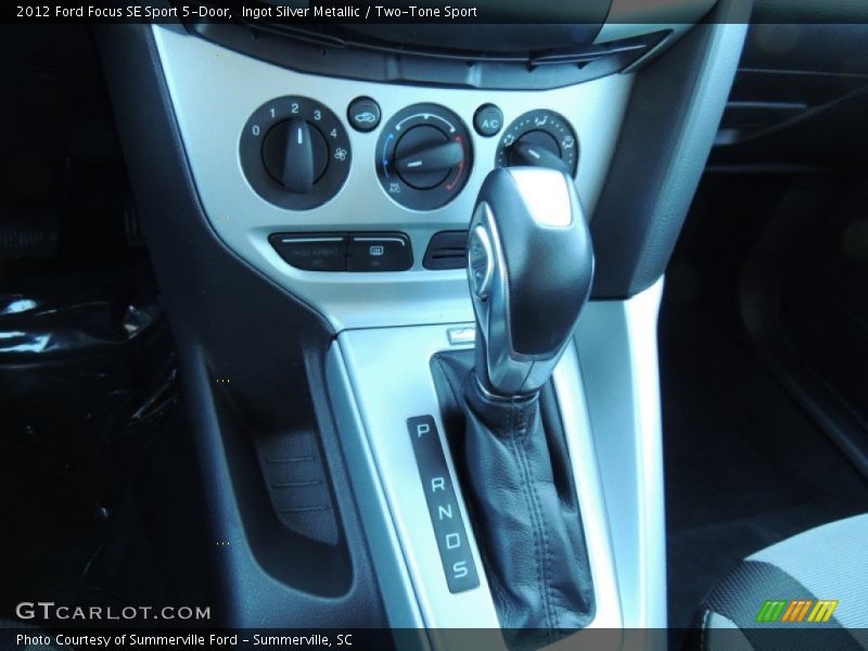 Ingot Silver Metallic / Two-Tone Sport 2012 Ford Focus SE Sport 5-Door