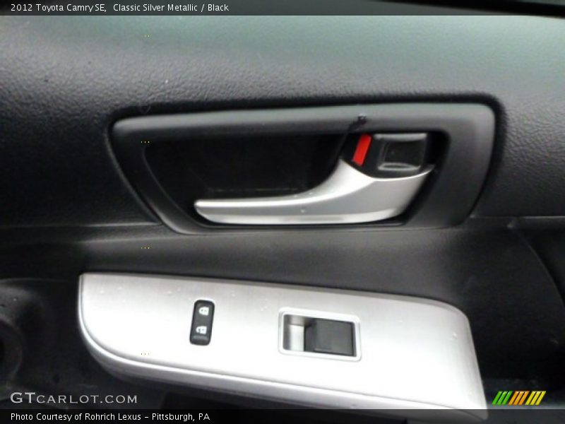 Classic Silver Metallic / Black 2012 Toyota Camry SE