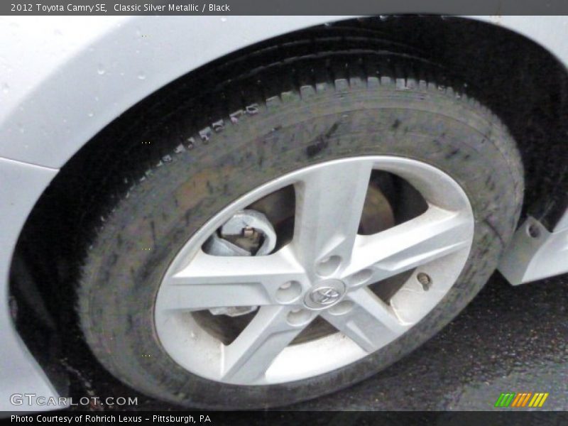 Classic Silver Metallic / Black 2012 Toyota Camry SE